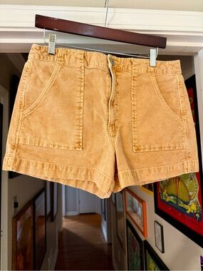 American Eagle Mustard Corduroy High-Waist Women's Shorts